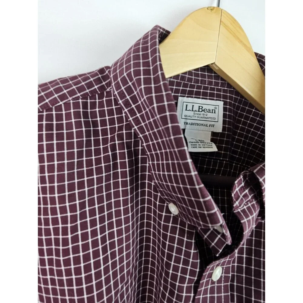 L.L. Bean Men's Shirt Size Large Reg Burgundy Plaid Short Sleeve Button Down Top
